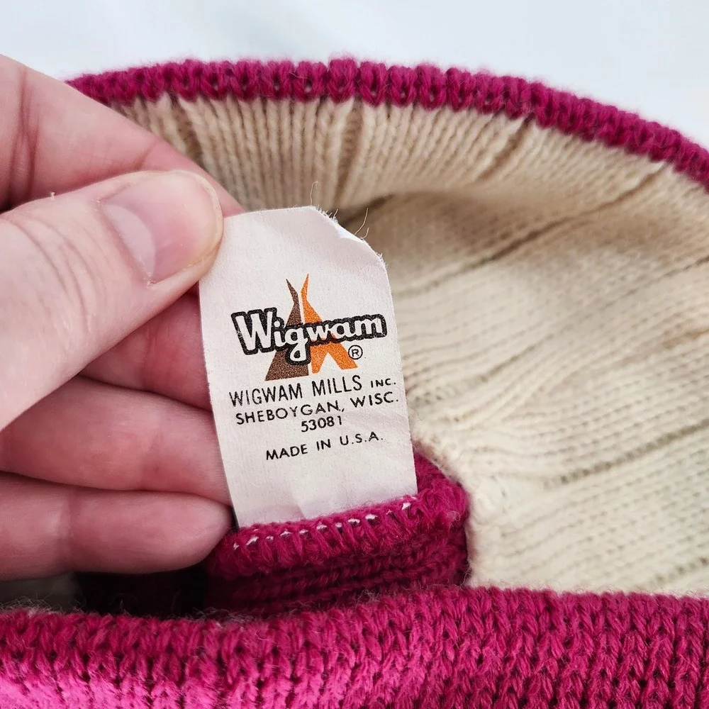 Wigwam Knit Beanie Fuchsia Toboggan Winter Ski Aspen Snow Made In‎ USA